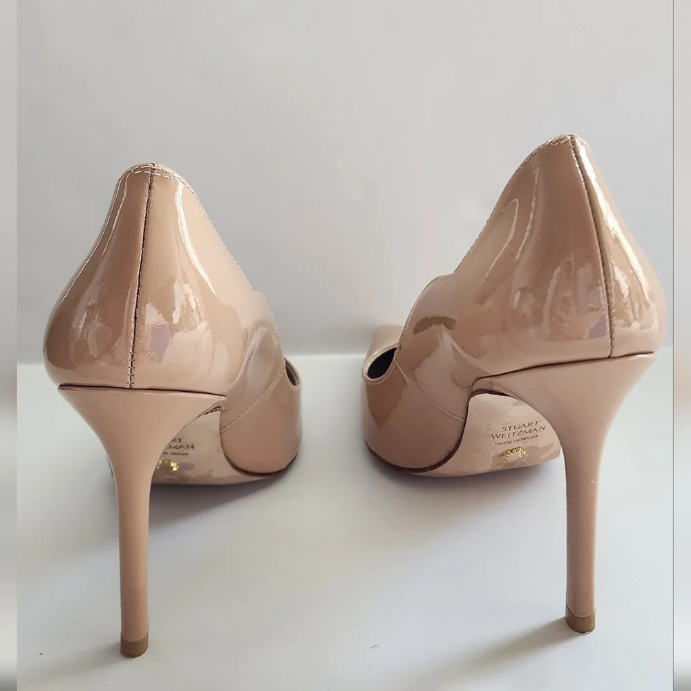 Women‎ Shoes. Stuart Weitzman Nude Patent Leather Pumps